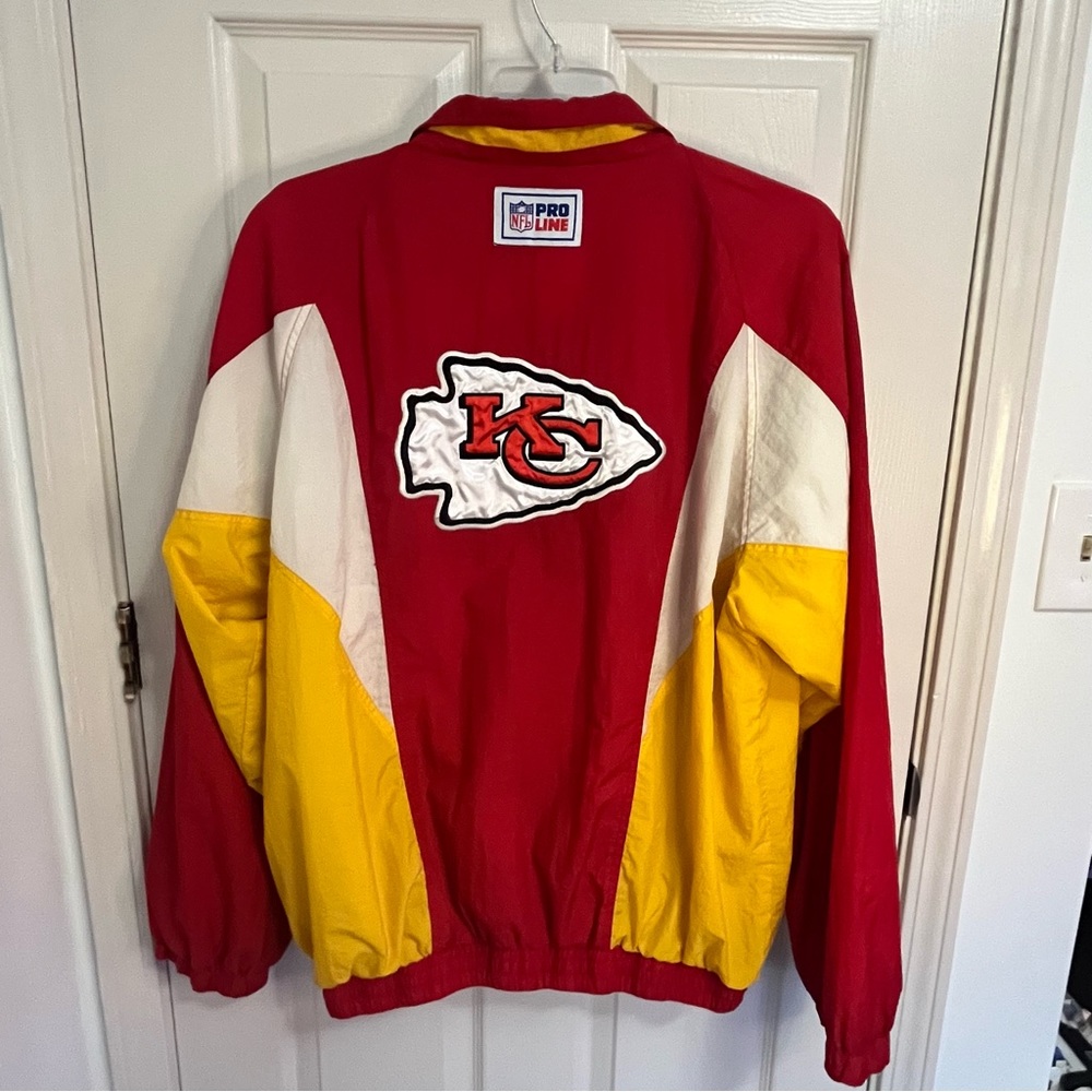 Vintage Mens Size XL Kansas City Chiefs Football Windbreaker Jacket